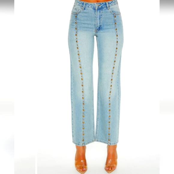 NWT Forever 21 90s Fit Jeans Studded High Rise Jeans Size 27 - Picture 1 of 4